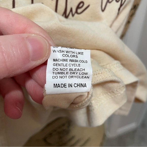 Morgan Wallen Last Night Lyric Tee - Picture 9 of 9